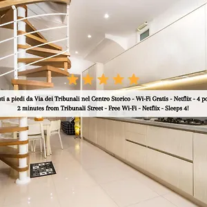  Apartamento Centro Storico - Casa Con Wi-fi E 4 Posti Letto In Via Dei Tribunali