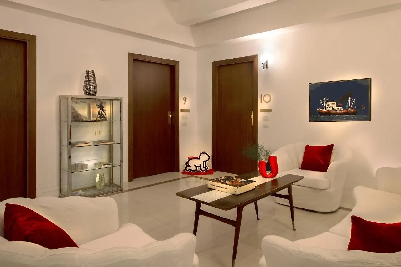 Corso Novara 5 Design Apartments Neapol