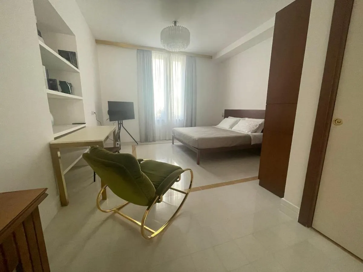 Corso Novara 5 Design Apartments Nápoles